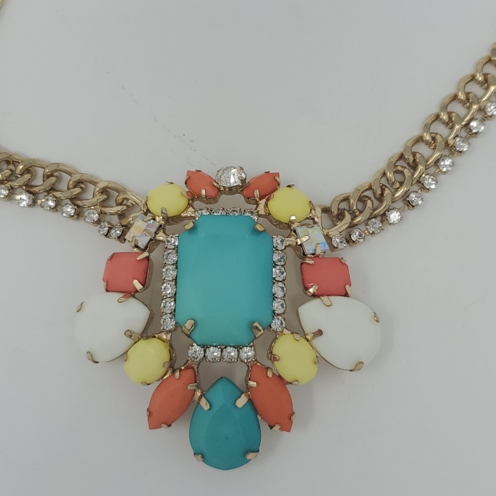 4 piece matching costume jewelry set.